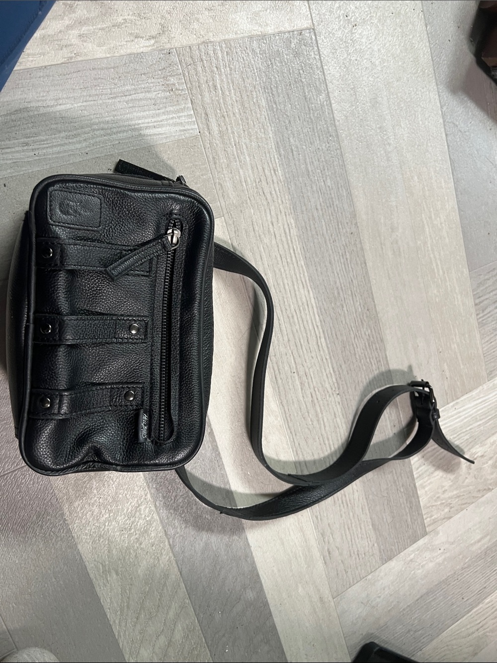 Black Leather Women’s Motorcycle Bag with 2  Zip Pocket.